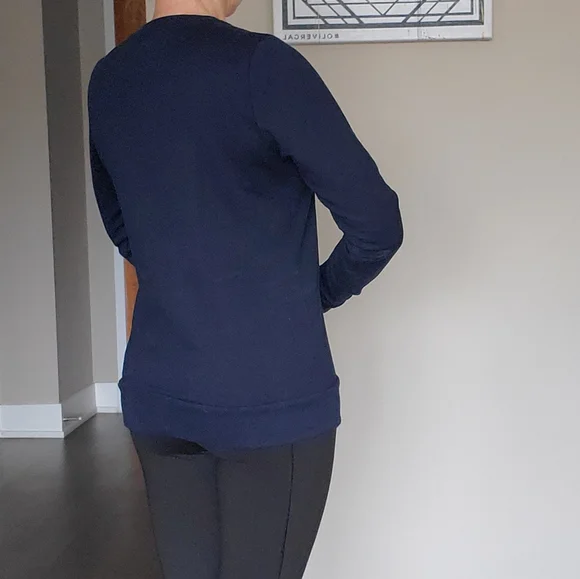 Harvard University Sweatshirt - Picture 7 of 16